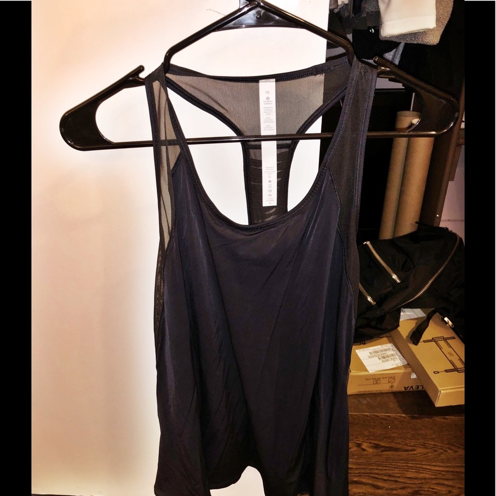 LULULEMON WORKOUT TANK